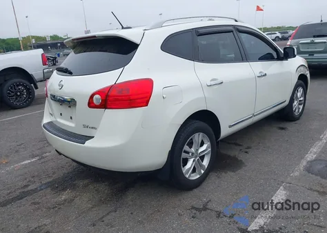 2013 Nissan Rogue Sv z USA, uszkodzony, nr VIN JN8AS5MV4DW117105